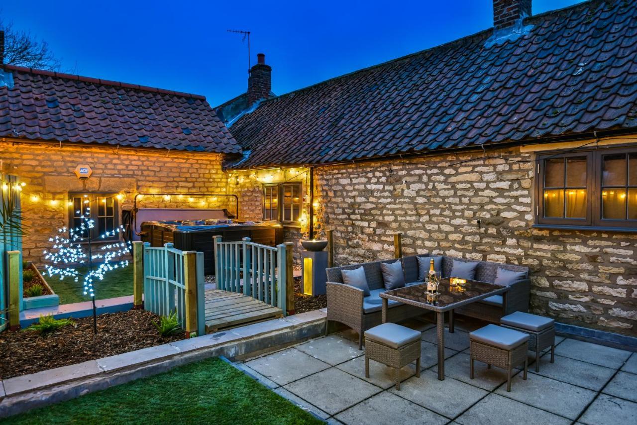 Pickering Rooftop Terrace Exterior photo